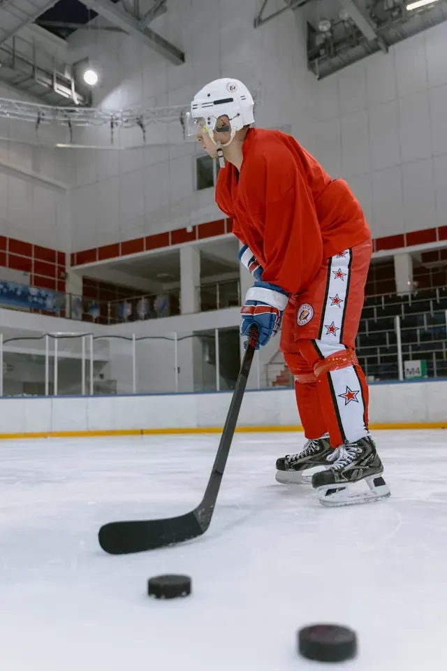 Best Hockey Bags for Canucks Fans and Players